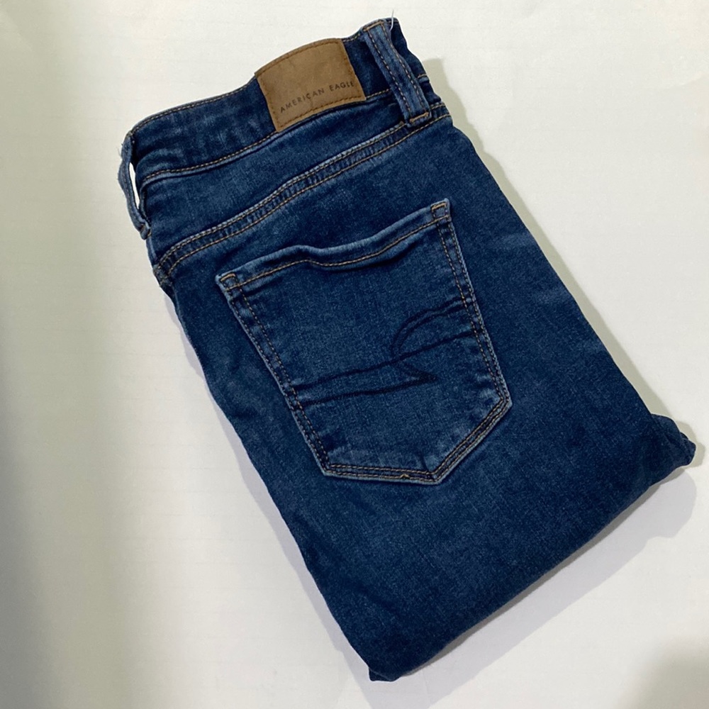 American Eagle-  Ne(x)t Level High-Waisted Jean - size 0